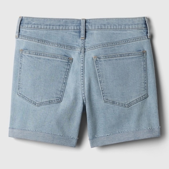 🆕- GAP -5” Girlfriend Mid-Rise Short - Picture 6 of 11